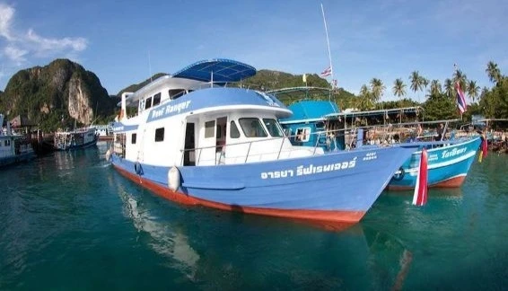 Phi Phi Dive Day Trips